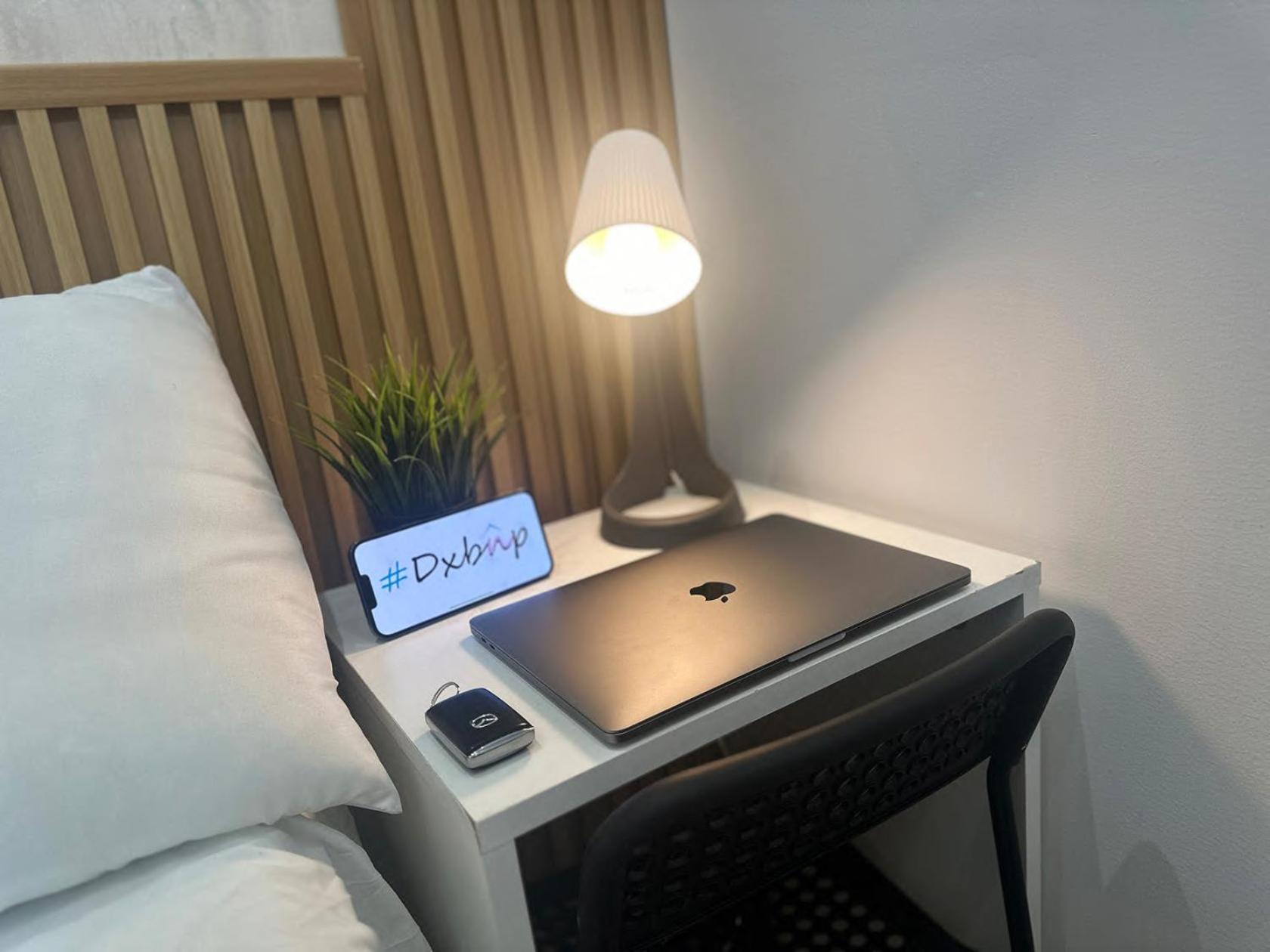 Homestay Nomad Partition In Barsha Heights 3 Mins To Icm Metro *