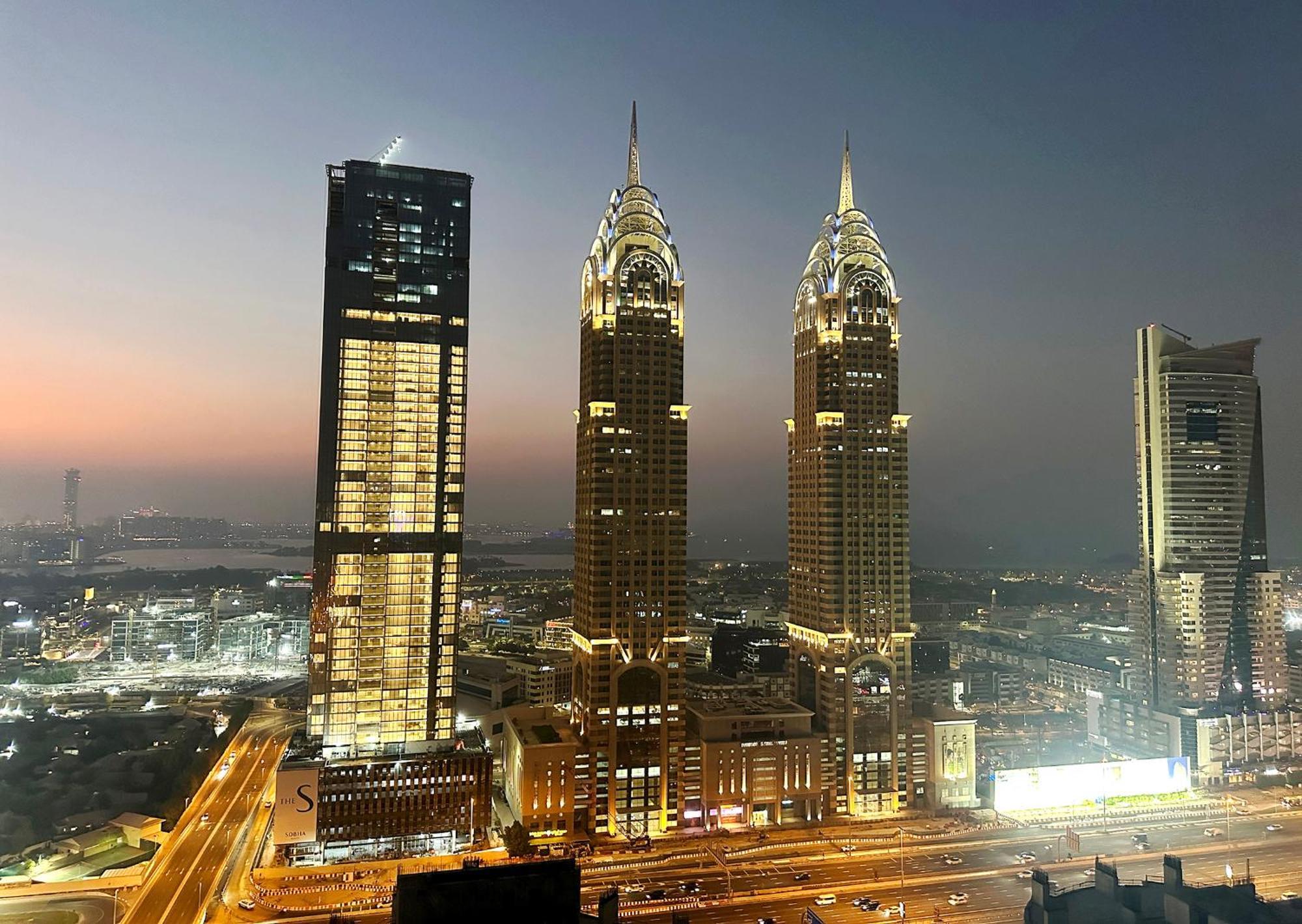 Nomad Partition In Barsha Heights 3 Mins To Icm Metro