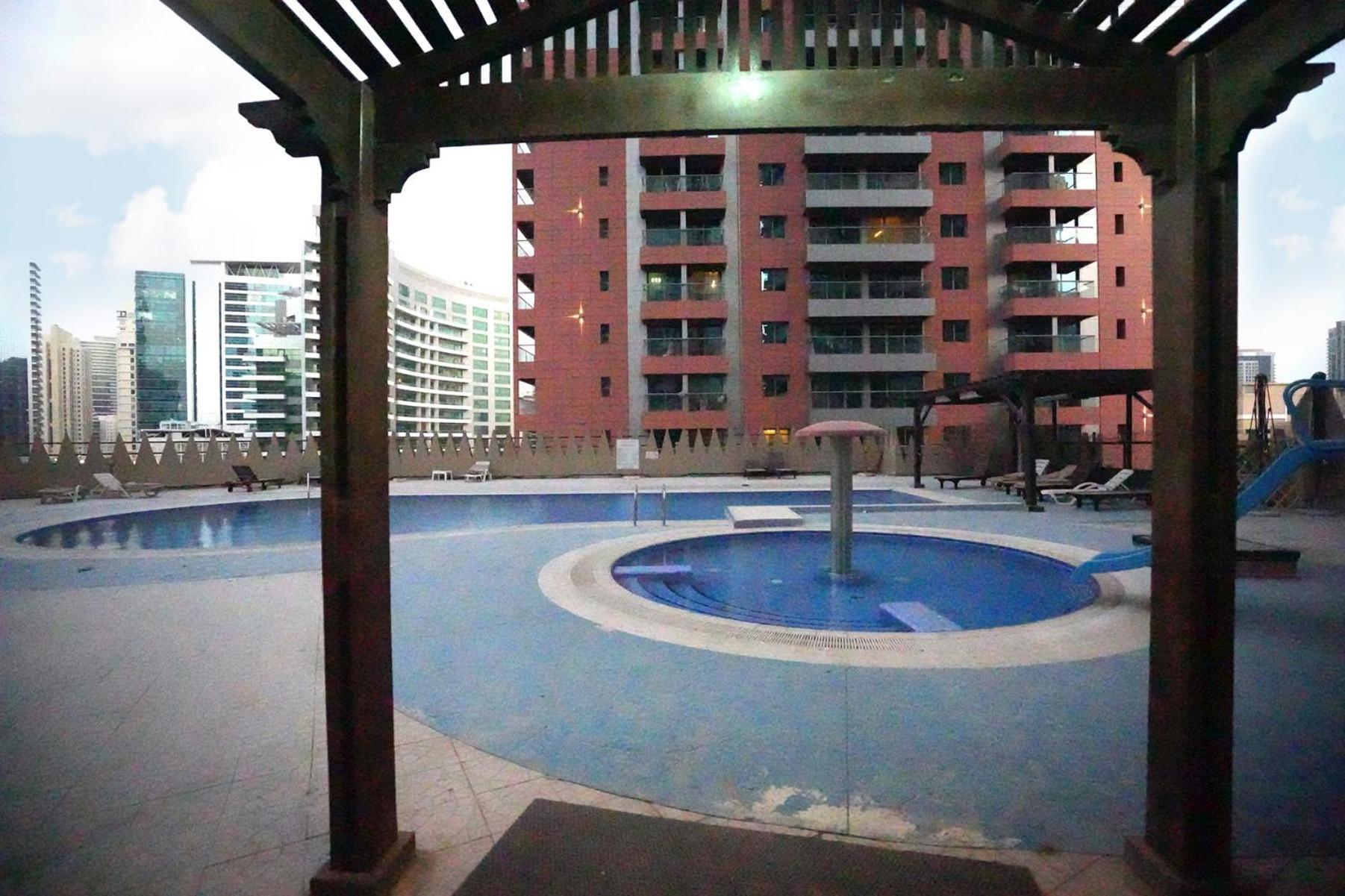 Nomad Partition In Barsha Heights 3 Mins To Icm Metro *