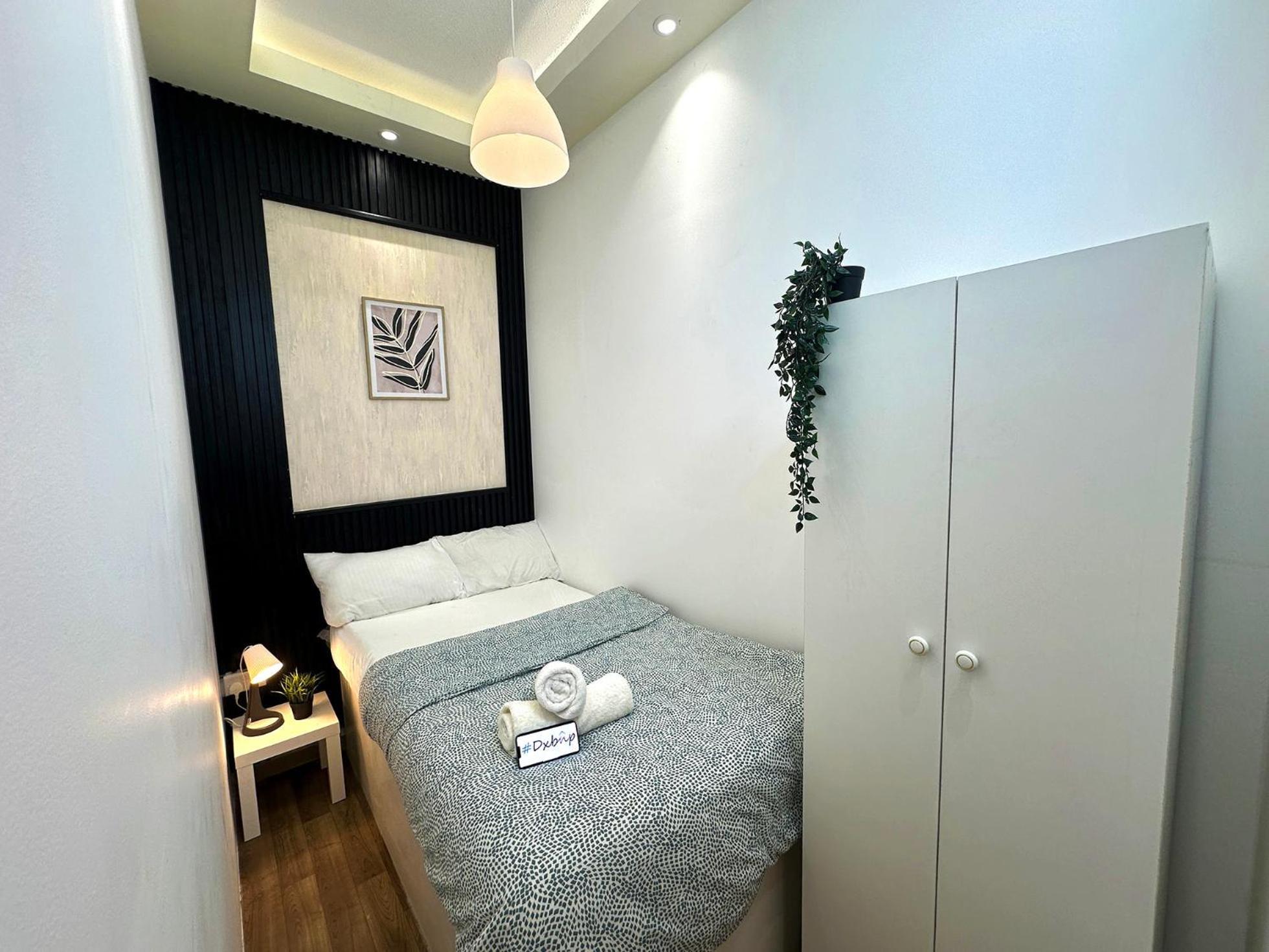 Nomad Partition In Barsha Heights 3 Mins To Icm Metro