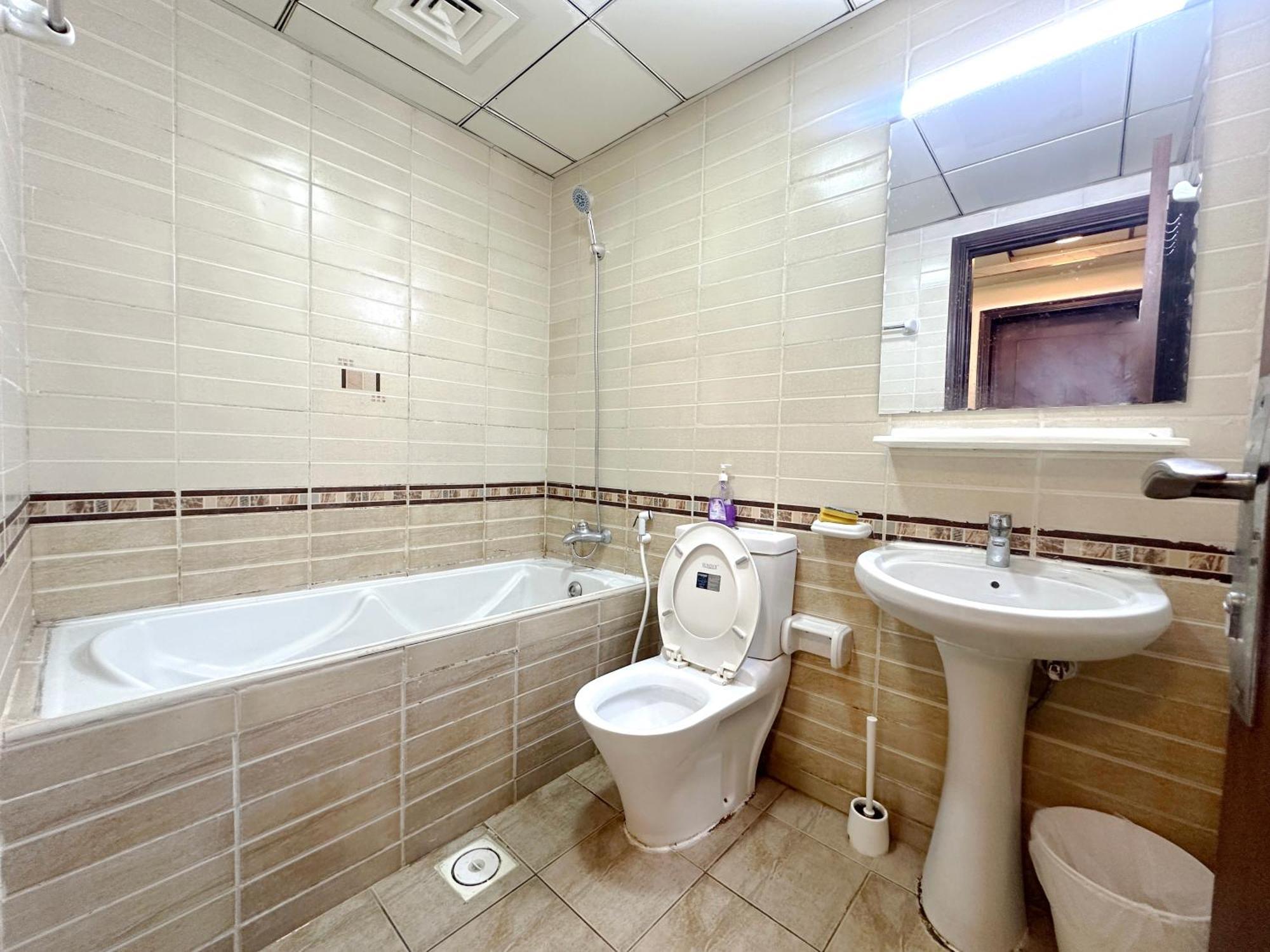 Nomad Partition In Barsha Heights 3 Mins To Icm Metro * Dubai