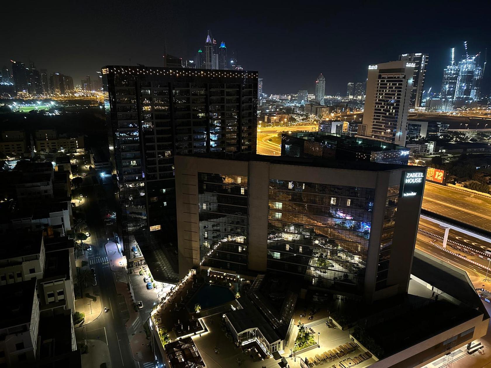 Nomad Partition In Barsha Heights 3 Mins To Icm Metro Homestay Dubai